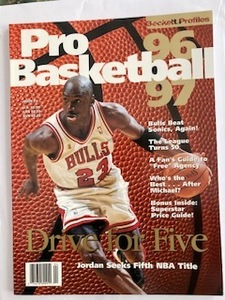 1996/97 NBA Beckett Profiles 96/97シーズンのNBA　team をフルカラーで紹介した、（洋書）