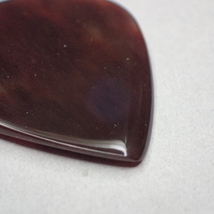 本べっ甲ジャズピック　 Djazz26 ｔ：２．０ｍｍ　本鼈甲　べっこう Casein Galalith Guitar Pick Tortoiseshell mandolin_画像3