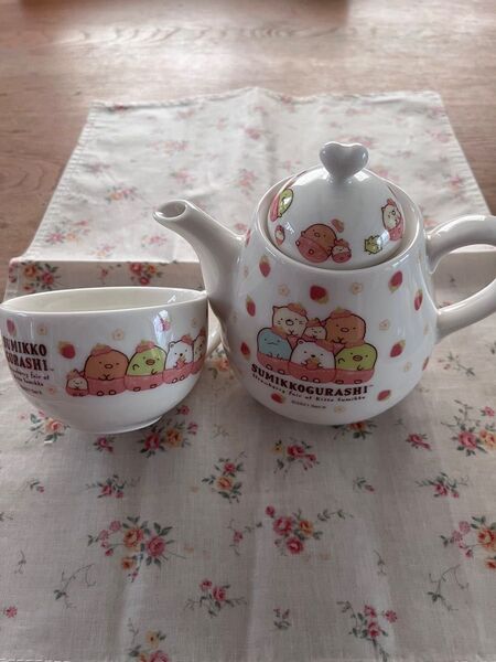 美品 すみっこぐらし ティーポット&カップセット