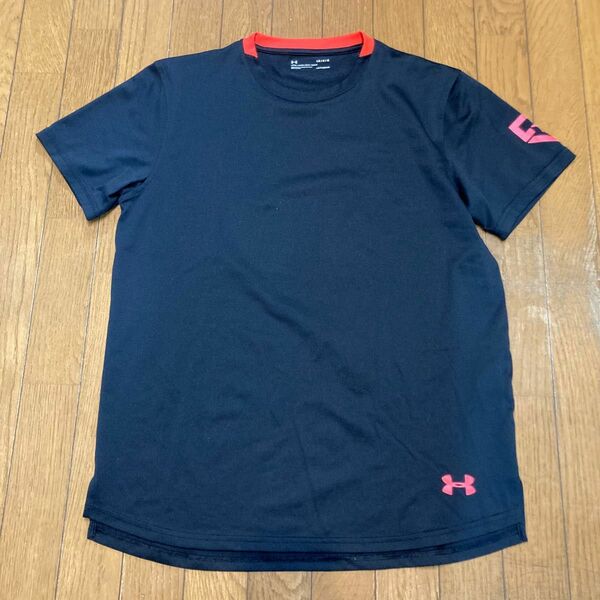 UNDER ARMOUR Tシャツ