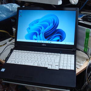 Windows 11 Intel i3-6100U 2.30GHz メモリ4GB HDD500GB LIFEBOOK 15インチLED液晶パネル A576/PX 美品 送料無料