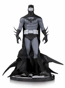 DC Collectibles Batman Black & White: Batman by Jae Lee Statue(中古品)　(shin