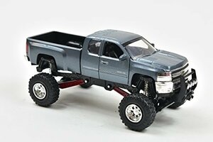 New-Ray 54526 Chevrolet Silverado In Metallic Dark Grey With Lifted Suspension(中古 未使用品)　(shin