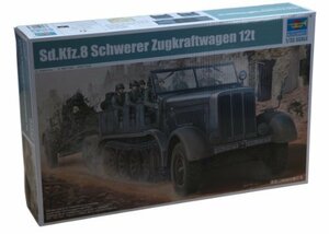 トランペッター 1/35 ドイツ軍 Sd.kfz.8 12t重ハーフトラック プラモデル(中古 未使用品)　(shin