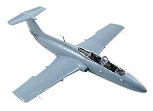 アバンギャルドモデル 1/48 アエロ L-29 デルフィン プラモデル(未使用・未開封品)　(shin