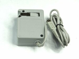 DSi/LL/3DS用 充電器 ACアダプタ(中古 未使用品)　(shin