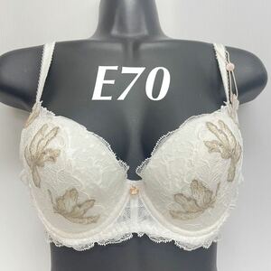 新品61543 E70 ホワイト花柄刺繍ブラジャー　FLORALE by Triumph フロラーレ　バイ トリンプ