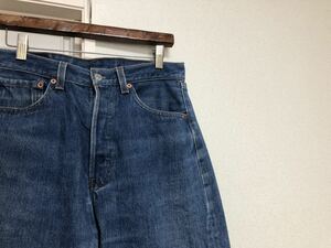 95年3月90sヴィンテージMADE IN USAアメリカ製Levi's リーバイス501デニムパンツ ボタン裏552表記W32実測W79cmL80cm