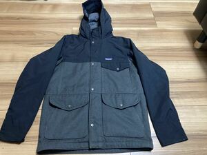 patagonia パタゴニア p6 ハイブリッドマウンテンパーカー　ライトダウンジャケット　秋冬用　２０１４年製 ＦＧＥ　Ｓサイズ　美品