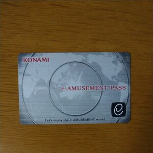 【値下げ済み】e-amusement pass コナミ KONAMI イーパス Aime 初期型 赤 パス　レア