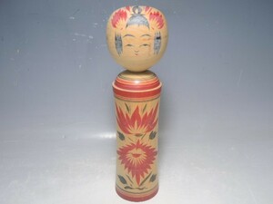 32/○工藤忠二 こけし 鳴子系 高さ24cm 郷土玩具 日本人形 伝統工芸　