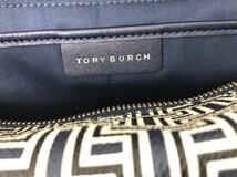 (IS1068)TORY BURCH トリーバーチ 総柄 PVCレザー トートバッグ ネイビー系 _画像6