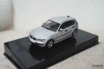 オートアート BMW 120i (E87) 1/43 ミニカー シルバー_画像1