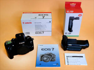 【ジャンク】Canon EOS7+BP-300 全ての備品が揃っているほぼ新品。長期保管品なのでジャンクで出品します　