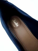 clarks クラークス スウェード ラウンドトゥ ミドルヒール パンプス size24.5/紺 ◇■ ☆ dib1 レディース_画像5