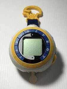 おもちゃ/携帯ゲーム器/BANDAI・WiZ 2003. MADE IN CHINA/当時もの/電池絶縁シール付き/未使用品