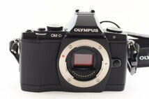 ADS2300★ 超美品 ★ オリンパス OLYMPUS OM-D E-M5 ボディ SDカード付き_画像3