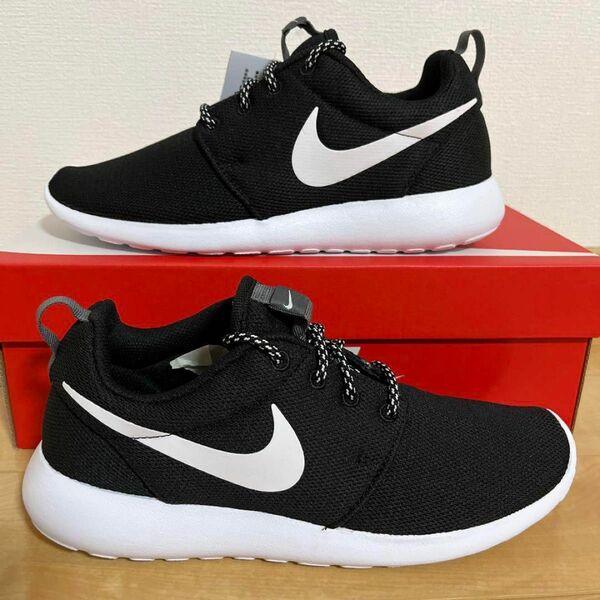 NIKE W Roshe One 