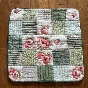 パッチワークキルト ハンドメイド クッションカバー 鷲沢玲子quilt キルトピース ハンドメイド ハンドステッチYUWA