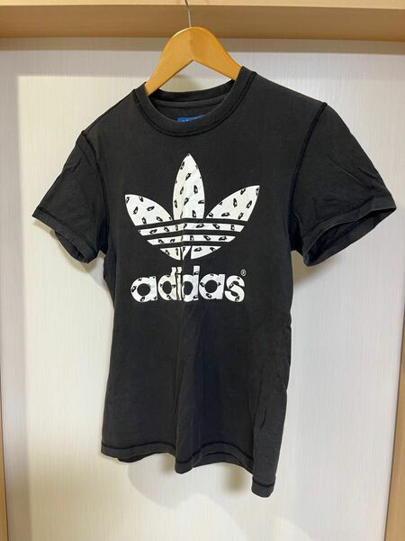 adidas アディダス Tシャツ 半袖 黒 Sサイズ T-shirt black スニーカー柄