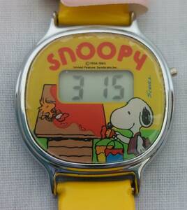 未使用品■昭和レトロ スヌーピー 腕時計 イエロー黄色　電池交換済み