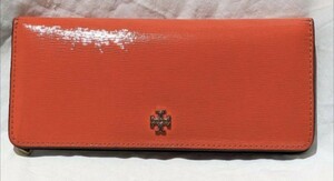 トリーバーチ　長財布　二つ折りサイフ　綺麗なオレンジ