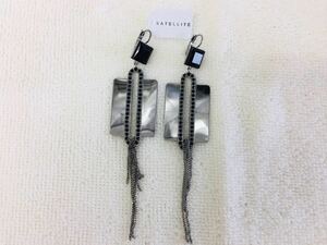 z0902-55★ 未使用 SATELLITE PARIS アクセサリー ピアス 色:シルバー系 ストーン:黒 保管品 長さ: 約11cm