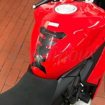 GSR250/S GSR250F GSR400 GSR600 GSR750 GSX250R GSX-S125 汎用 3D タンクパッド タンクパット レーシング プロテクター 赤 ステッカー_画像5