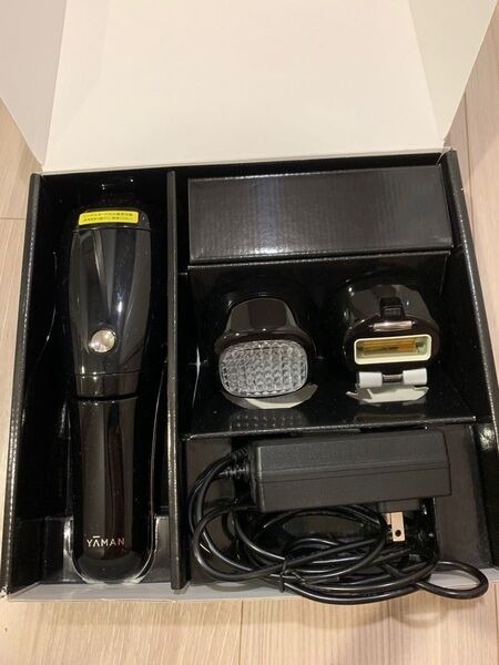 ヤーマン 脱毛器 レイボーテRフラッシュプラス 箱付き