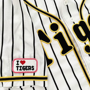 阪神 タイガース 刺繍 ワッペン I Love Tigers ピンク /TORACO/虎子/刺しゅう/tigers/応援/刺繍/ユニホーム