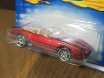 【未開封新品】【Hot-Wheels】ジャガー　JAGUAR　XK8　（CONVERTIBLE）メタリックレッド　品番：53704　2001-161【管理：5012】_画像3