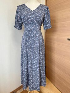 ロングワンピース 柄　小花柄　Mサイズ　Tocco Closet