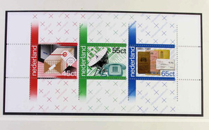 オランダ 1981年 郵便・電信・貯蓄銀行100年小型シート
