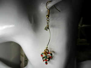 Art hand Auction 귀걸이 크리스마스 이벤트 오리지널 디자인 신품 미사용 한정판 캔디 참 크리스탈 골드 사진 세부 정보 보기 78, 수공, 액세서리(여성용), 귀걸이, 귀걸이