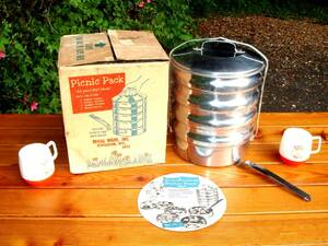 入手困難★箱付Vintage【REGAL WARE】お宝★Picnic Pack★肉厚５段クッカー★稀少Made in U.S.A.♪