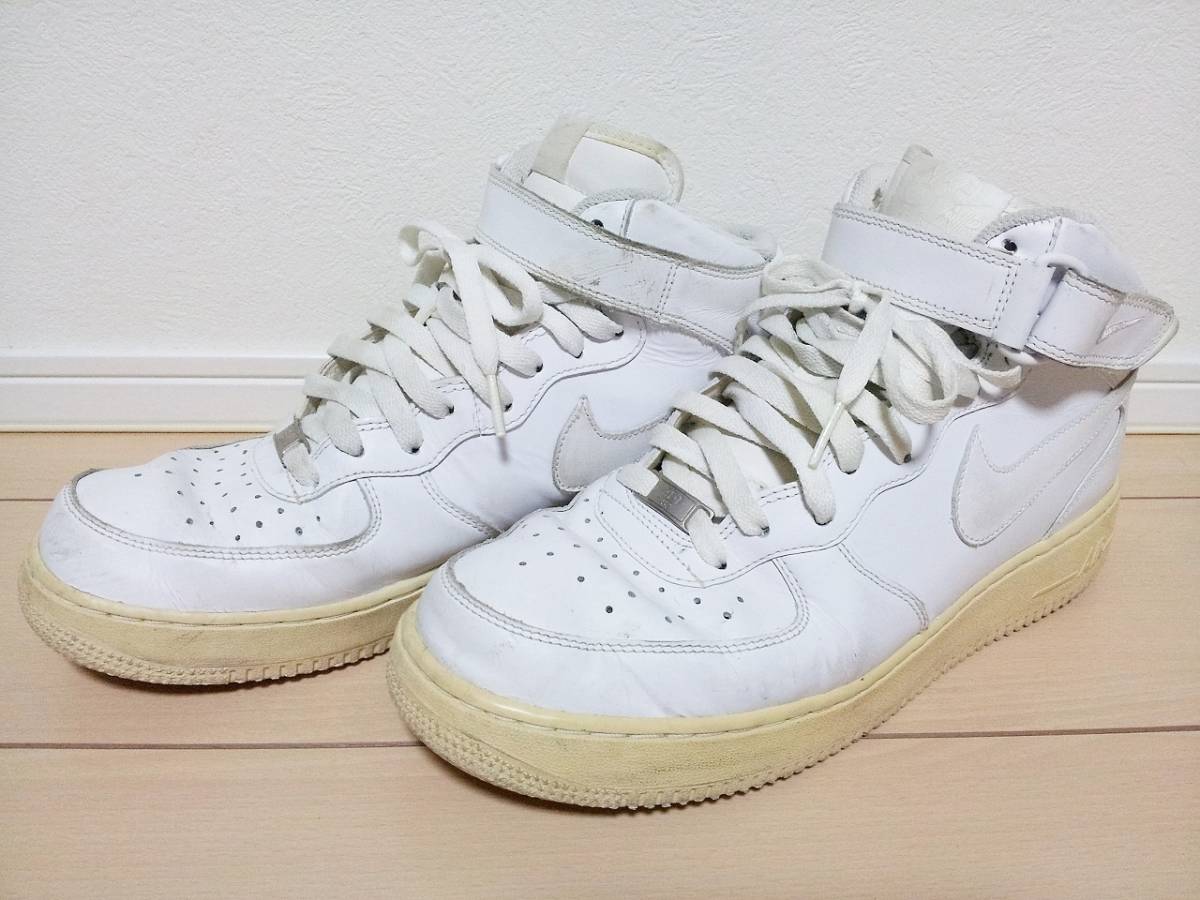 NEW NIKE AIR FORCE 1 LV8 (GS) 6.5Y/8 WMNS UNIVERSITY GOLD/BLACK-WHITE  DQ7779-700