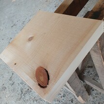 B-1348【30.3×33.3×5cm】 国産ひのき 　節板 　テーブル 　花台　 看板 　一枚板　 桧　 檜　無垢材　 DIY_画像3