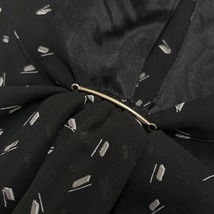 DRESKIP スカーフネック プルオーバー シフォントップス シャツ 長袖 総柄 薄手 裏地付き ポリ100% M ブラック 黒×白×茶 レディース_画像3