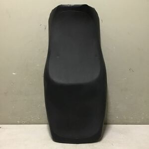 m0-23 ヤマハ XJR400 RH02J シート　中古　純正部品