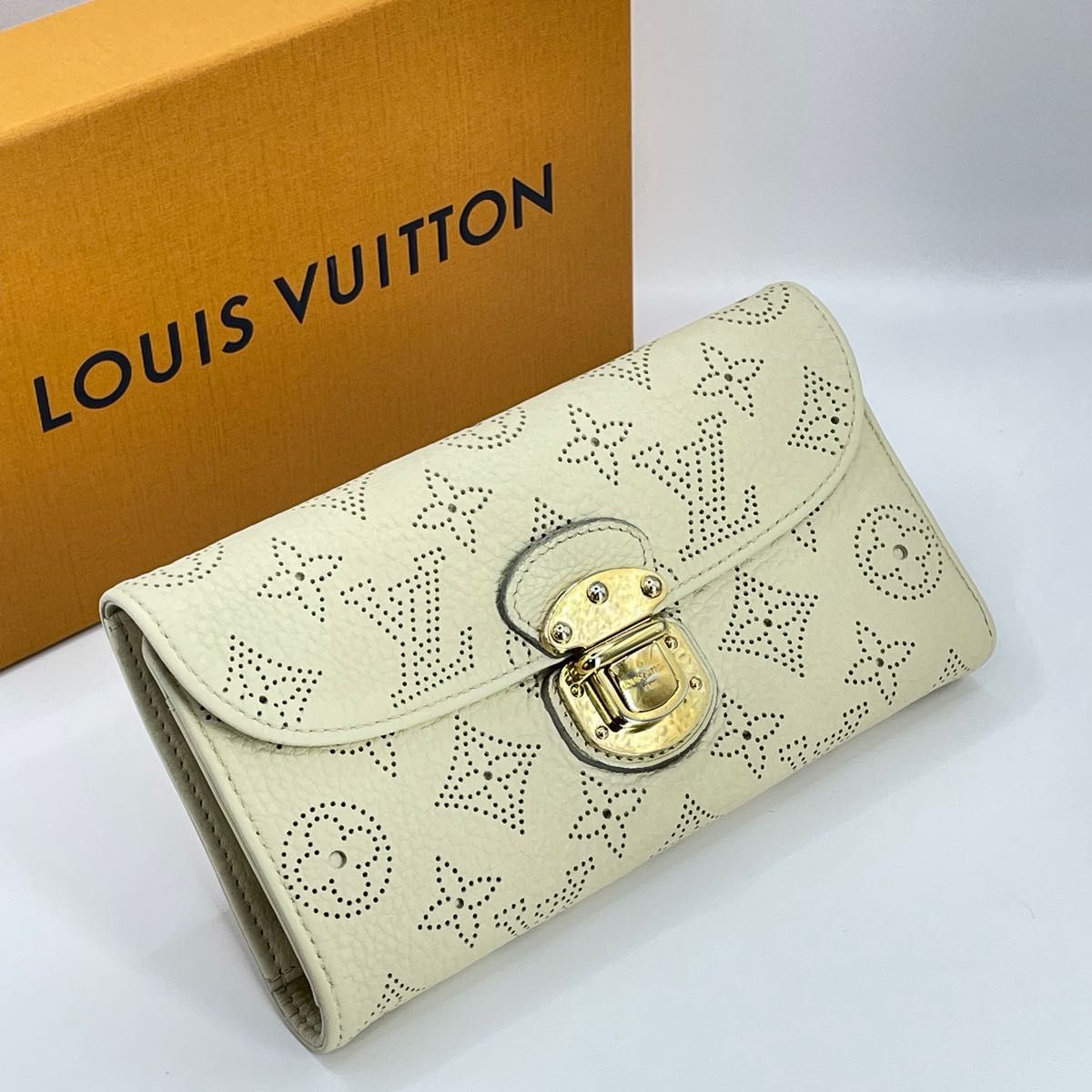 LOUIS VUITTON ルイヴィトン モノグラム マヒナ ポルトフォイユ