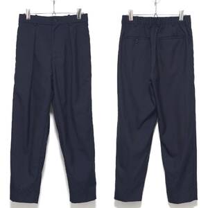 MARKAWARE/ 1 TUCK PEG TOP TROUSERS размер 1 темно-синий ma-ka одежда markama-ka колок верх тигр u The -