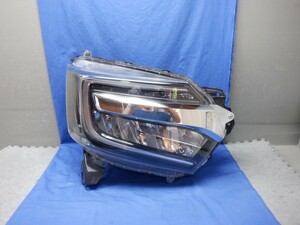 N-BOXカスタム　JF3/JF4　前期　右ヘッドライト　LED　W3106　刻印：J (Z8582)