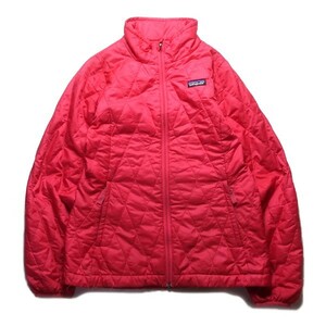 アウトドア女子♪ patagonia パタゴニア キルティング ナイロン ナノパフジャケット 中綿入り 人気色 ショッキングピンク L キッズ 古着