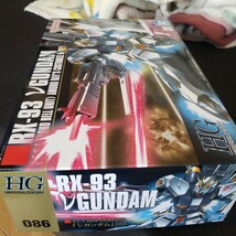 未開封新品 BANDAI バンダイ HG ニュー GUNDAM ハイグレード ν ガンダム 逆襲のシャア GUNPLA アムロ・レイ PLASTIC MODEL ガンプラ 模型 _画像4