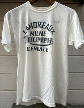 ビンテージ 古着 染み込みプリント トライアンフ Tシャツ 80s 90s パキ綿 薄手 白 ネイビー vintage triumph S-M サイズ 丸胴 筒編み 4段_画像2