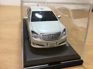 国産名車　コレクション 1/43　トヨタ　クラウン　ロイヤルサルーン　S200 2008 定形外350円