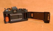 i512 KONICA ACOM-1 ボディ フィルムカメラ 一眼レフ アンティーク 昭和レトロ サイズ：約 幅13.5×高さ9×奥行5ｃｍ /60_画像7