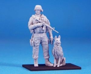 レジェンド LF0124 1/35 現用アメリカ軍 K9(軍用犬)とハンドラー
