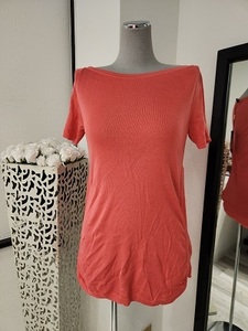  unused GUCCI beautiful color & Silhouette. tops size XS [8798-11]