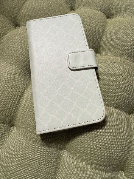 iPhone11Pro用手帳型ケース